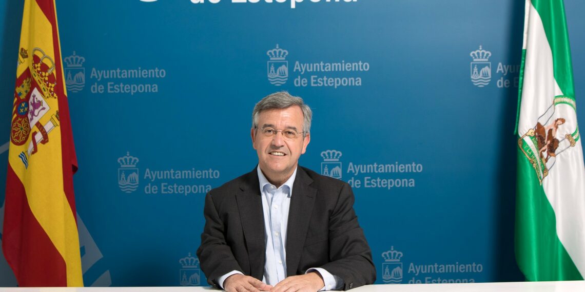 El PSOE destapa que García Urbano gasta más en publicidad que en emergencia social