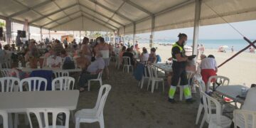 300 mayores, de casi una veintena de pueblos de la provincia, disfrutaron de La Gramola