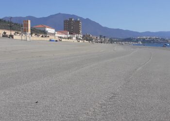 Las playas de Manilva, a punto para disfrutarlas