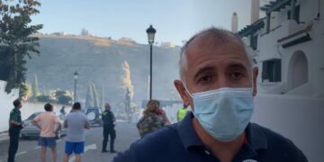 El incendio en Manilva provoca el desalojo de 300 personas