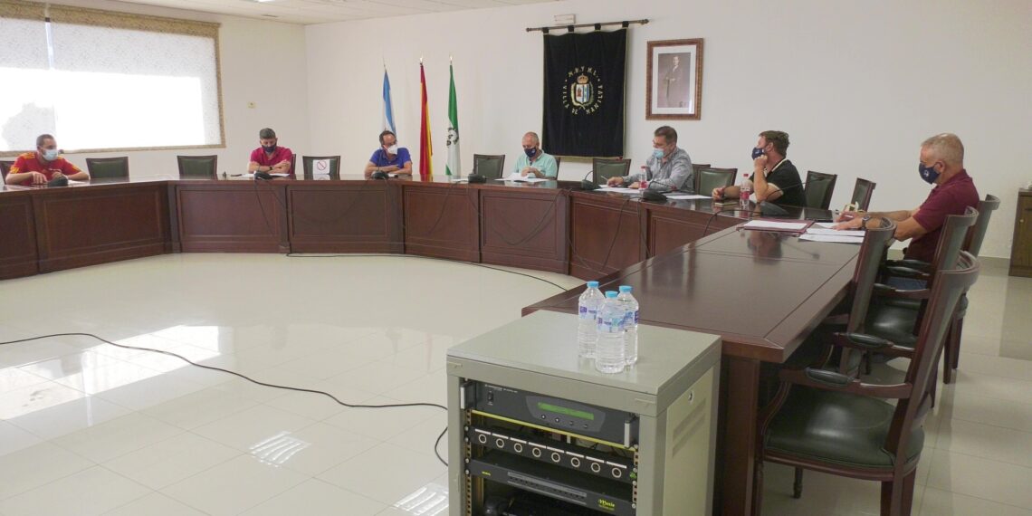 La Gerencia de Urbanismo de Manilva vuelve a celebrar su consejo de manera presencial