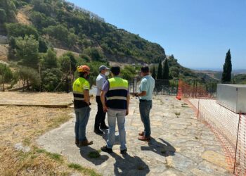 Comienza la señalización de las obras de lo que será el parque de aguas de Casares