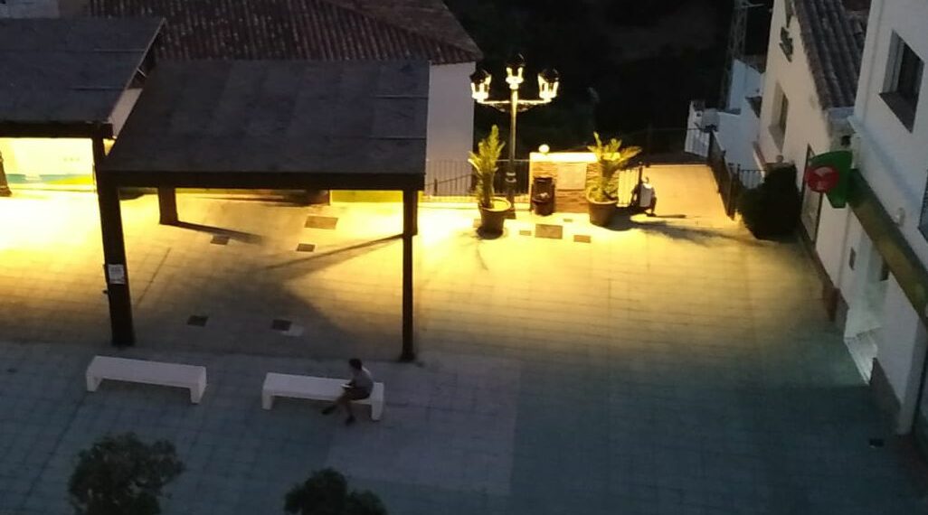 Casares continuará implantando tecnología LED en diferentes puntos del municipio