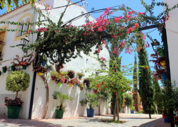 Estepona lanza nueva ruta turística por los espacios con más encanto del casco antiguo
