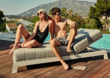 Un bañador obra de arte que homenajea a Marbella