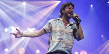 Manuel Carrasco llega este viernes y sábado a Starlite con ‘La Cruz del Mapa’ en acústico