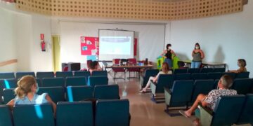 Aprona forma a empleados municipales de Estepona sobre deporte inclusivo