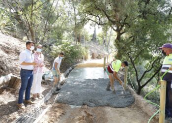 Avance de las obras de remodelación de los caminos peatonales del Pecho de las Cuevas