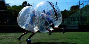 Manilva aplaza al mes de agosto su competición de «Bubble Football»