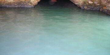 Los Baños de la Hedionda siguen abiertos al público bajo reserva de los usuarios