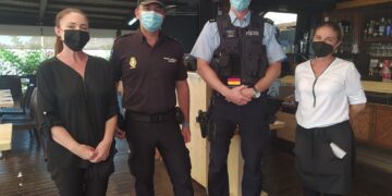 Policías alemanes patrullarán por Estepona para reforzar la atención a los turistas