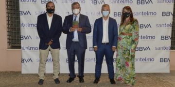 La familia casareña de Román Windows&Doors, premiados por San Telmo Business School