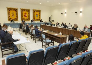 El PSOE de Estepona insta a García Urbano a criticar la gestión de su propio partido