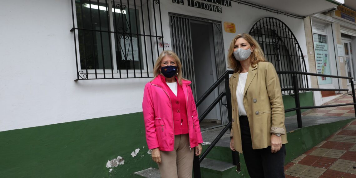 Tres empresas optan a convertir la antigua Escuela Oficial de Idiomas en viviendas de alquiler para jóvenes