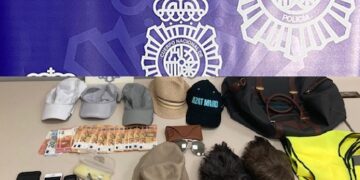 Detenidas cinco personas dedicadas al hurto que “hacían su agosto” en el aeropuerto de Málaga