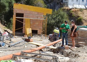 El parque del agua de Casares da un paso más y avanza con la cimentación