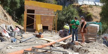 El parque del agua de Casares da un paso más y avanza con la cimentación
