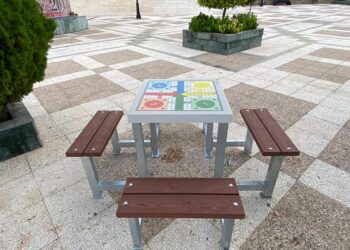 Nuevos aparatos para los parques de Manilva