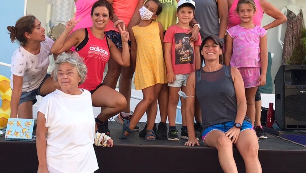 Manilva organiza una clase solidaria de zumba
