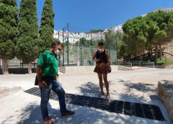 Casares instala una nueva red de pluviales en el Camino de Manilva