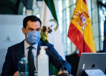 El «pasaporte covid» en el ocio nocturno se aplaza hasta que el TSJA dé el visto bueno