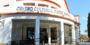 El Ayuntamiento de Estepona licita la gestión de varias aulas del Centro Cultural Padre Manuel