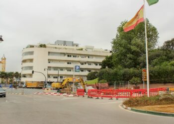 Llegan al ecuador las obras en la red de abastecimiento de agua de la avenida Litoral