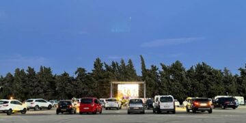 El autocine de Manilva, todo un éxito, ya prepara la próxima proyección