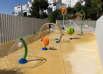 Casares inaugura mañana su nuevo parque de agua