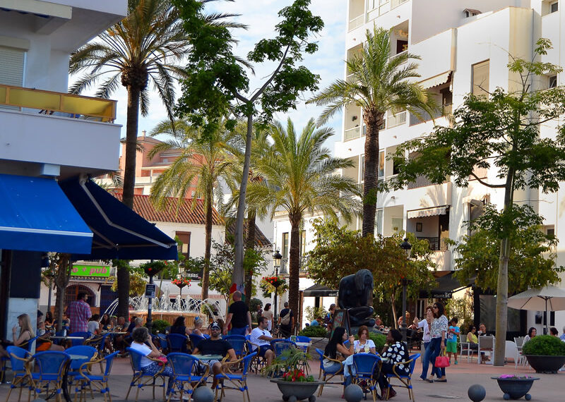 La Costa del Sol baja a nivel 2 de alerta por Covid y reduce las restricciones en comercio y hostelería