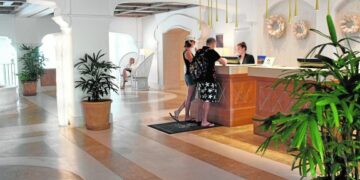 Hoteles de Marbella y Estepona recuperan el pulso con un 70% de ocupación