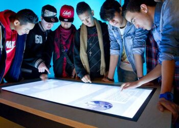 Llega a Casares «LABEMPRENDE», un laboratorio para enseñar a los jóvenes a emprender