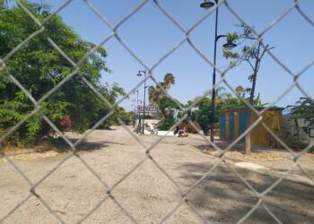 Laguna Village: Un centro comercial fantasma