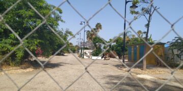 Laguna Village: Un centro comercial fantasma