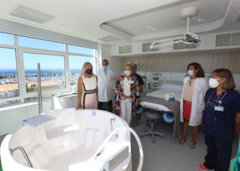 Ángeles Muñoz visita la nueva unidad Materno-Infantil y el centro oftalmológico de Quirónsalud Marbella