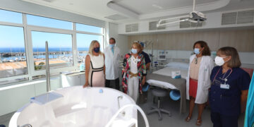 Ángeles Muñoz visita la nueva unidad Materno-Infantil y el centro oftalmológico de Quirónsalud Marbella