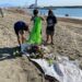 La limpieza de fondos marinos y playas recoge 200 kilos de residuos