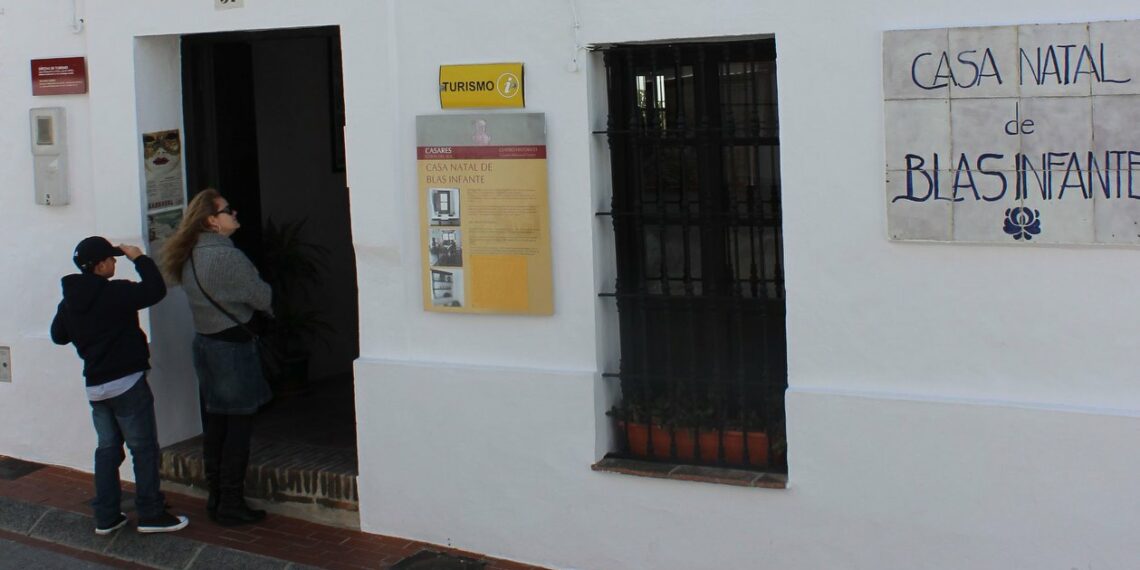 El turismo nacional predomina en la Casa Natal de Blas Infante  de Casares
