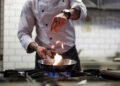 El Ayuntamiento de Casares financia 5 cursos de cocina en la Escuela de Hostelería de la Costa del Sol