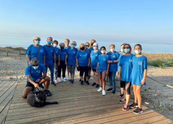 La I Caminata de la AAVV Fernando de los Ríos ha contado con más de 70 participantes