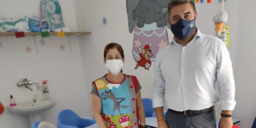 Manilva dota de material a sus escuelas infantiles