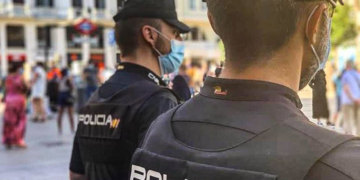 Detenida la responsable de una clínica de depilación láser por supuesta estafa a sus clientes