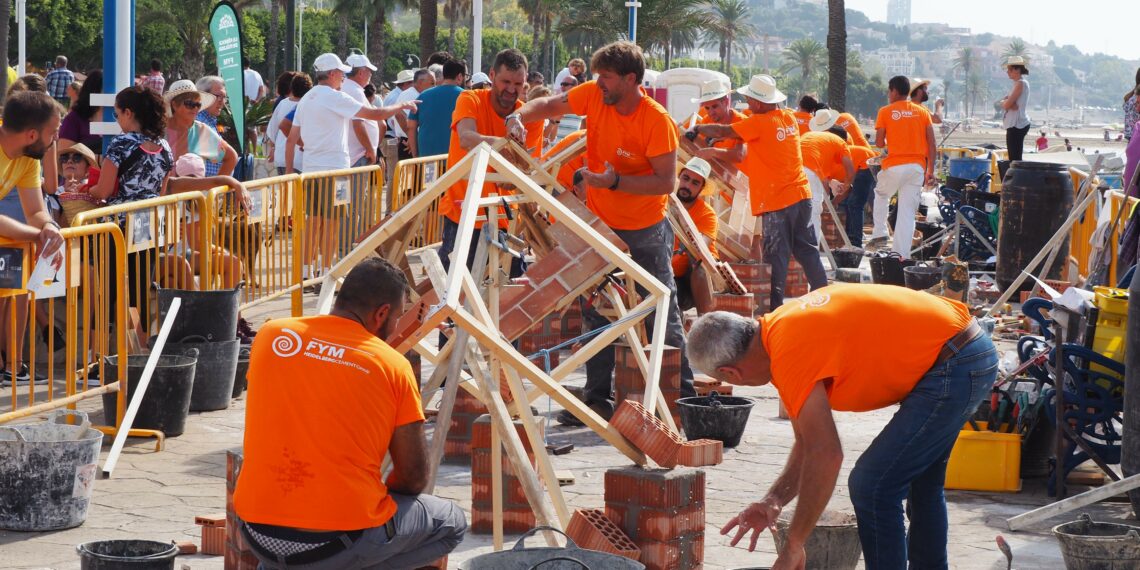 FYM-HeidelbergCement colabora de nuevo con el concurso de albañilería de la Peña el Palustre