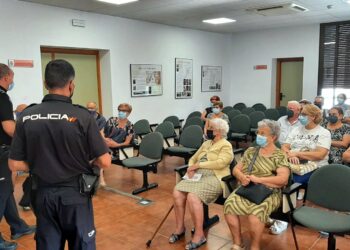 Estepona celebra el Día del Mayor con una charla destinada a la seguridad de las personas  mayores