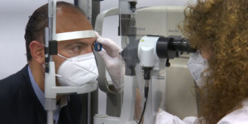 Oftalmólogos advierten de patologías oculares tras el verano