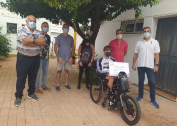 Hugo Montero ya tiene su silla de ruedas eléctrica