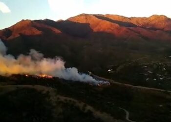 Controlado el incendio forestal en Casares