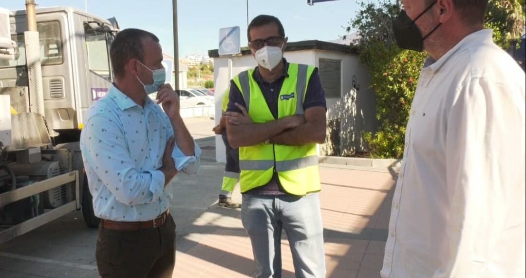 Manilva prepara la red de alcantarillado para la época de lluvias