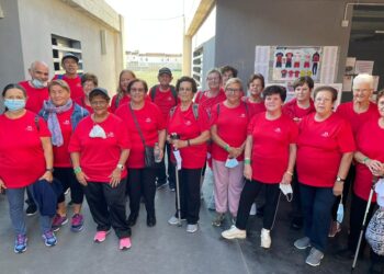 Los mayores de Manilva disfrutan de una jornada de deporte