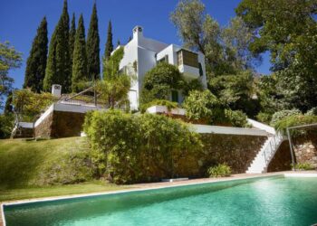 Boris Johnson, de vacaciones en Benahavís en plena crisis de suministros en Reino Unido